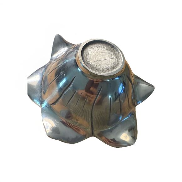 Julia Knight Pomegranite Lily Enamel Aluminum Lily Signed Bowl 8 Inches - Picture 5 of 7